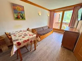 Appartement 4 personnes avec balcon aux Menuires - FR-1-452-253