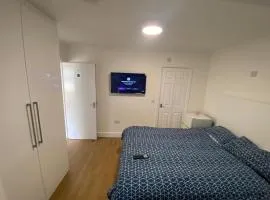 THE ROYAL LONDON LODGE by HEATHROW