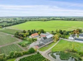 580 M2 Countryside Idyll With Activity Room