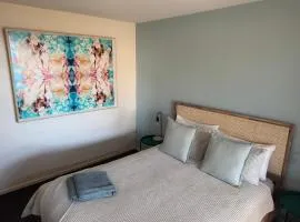 Sea Breeze with City Ease