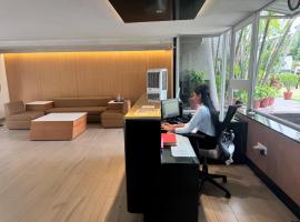 LCH Fitness，位于印多尔的酒店