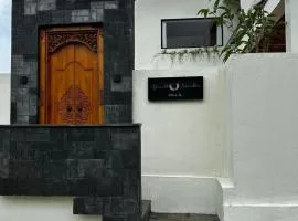 Umah tumbu villa, private villa