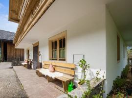 Lovely Apartment in Hainzenberg next to Forest，位于海因岑贝格的酒店
