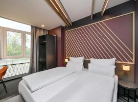 B&B HOTEL Berlin-Adlershof，位于柏林的酒店
