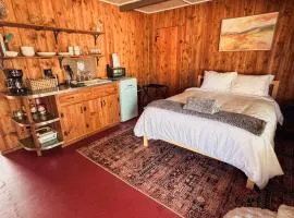 Joshua Tree Ranch House Motel - Downtown - Room #2