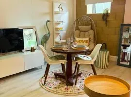 Stylish Double Room Park Royal with off-site Gym Access to Showers