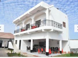Sukuta nema guest house，位于Sareh Mowndeh的酒店