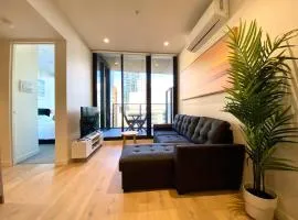 Luxury CBD Beach Vibes-Queen Bed-Gym