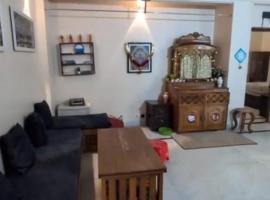 2BHK furnished flat in Iskcon Mayapur，位于mayapur的酒店