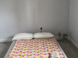 Stay Near Colchester twn centre3