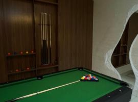 Cozy, Serene Ambiance With Nice Balcony Views，位于Ikate的酒店