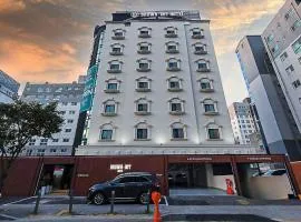 BROWN DOT Hotel