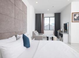 White Diamond Hotel，位于胡志明市新山一国际机场 - SGN附近的酒店