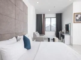 White Diamond Hotel