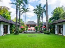 Villa Naty Canggu - 6 Bedrooms Luxury Villa