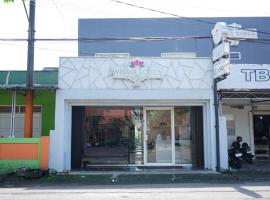 Wisma Lotus 2 Purwokerto，位于Banyumas的酒店