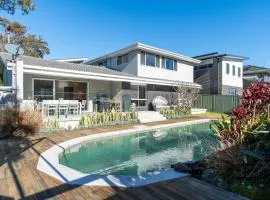 Diamond Head Manor - Pool, Water Views, Central