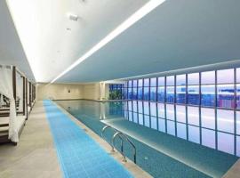 Howard Johnson by Wyndham Caexpo Plaza Nanning，位于南宁南宁吴圩国际机场 - NNG附近的酒店
