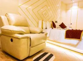 Hotel Royal Stay - Abraham Pandither Road