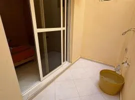 Appartement neuf meublé pour location vacances, situé au quartier Dalas, 5 min à pied de la plage