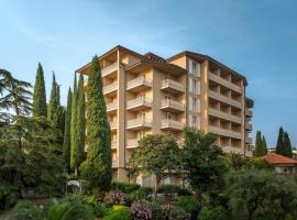 Remisens CASA ROSA - Hotel Metropol Annexe，位于波尔托罗的酒店