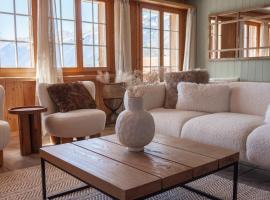 Hidden Retreats Grand Lookout Boutique Chalet，位于Brienzwiler的酒店