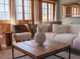 Hidden Retreats Grand Lookout Boutique Chalet
