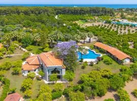 Cottage House - Adult Only