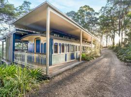 Heaven in the Hills Retreat，位于马莱尼的木屋