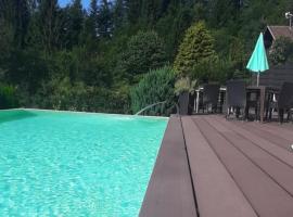 西本—辛格莉迪亚住宿加早餐旅馆，位于克查赫的酒店