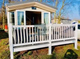 Vallie Retreats at Tattershall Lakes