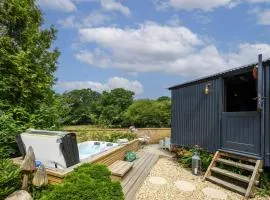 Bramble Hut