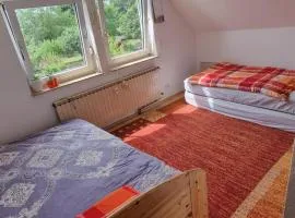 Helles Zimmer 18 qm in 6,5-Zi-Wohnung nähe Frankfurt, Hanau, Büdingen, Friedberg