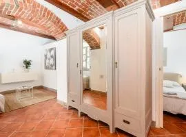 Nel cuore di Bra - Intero alloggio con volte