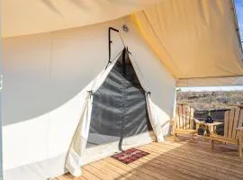 Silver Spur Homestead Luxury Glamping -The Miner