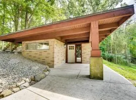 Fire Pits & Grill: Lakefront Jackson Home