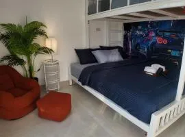 2BR Free Netflix 6Mins to Lee Garden