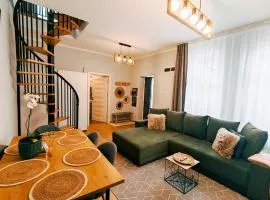 Petit Olive - w Free Parking, self-checkin, 5 min from Aquapark Nymphaea