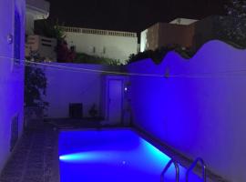 Villa avec piscine au style Sibi Bou Saïd，位于苏塞的酒店
