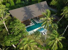 Luxurious Private Holiday Villa at Tip of Borneo，位于古达的酒店