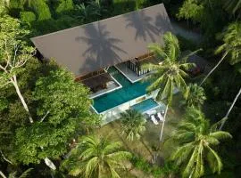 Luxurious Private Holiday Villa at Tip of Borneo