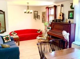 6 people, big, free parkings, near Old Quebec, near river