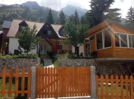 Bujtina Albjoni，位于瓦勒博内的酒店
