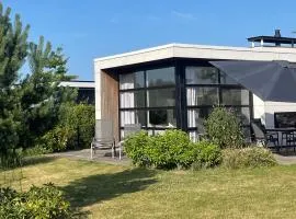 Marina Strandbad Chalet Inselperle mit Zaun & AirCo Nr 84