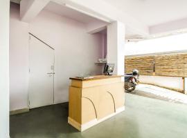 Hotel O Galaxy Near INOX，位于Yeraoda的酒店