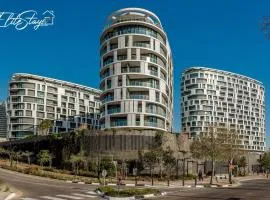 Kashi Skyline: Live . Shop . Work . Play