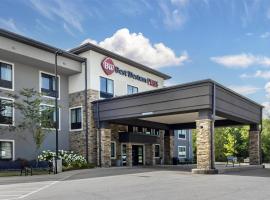 Best Western Plus Lawrenceburg，位于Lawrenceburg的酒店