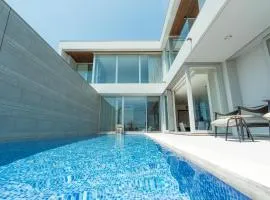 Château Marine by SUNGA in KAMAKURA