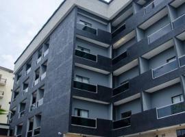 villa Toscana GRA Port Harcourt，位于哈科特港哈科特港国际机场 - PHC附近的酒店
