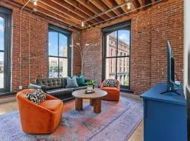 Sunny & Spacious Loft - Perfect for Work and Play!